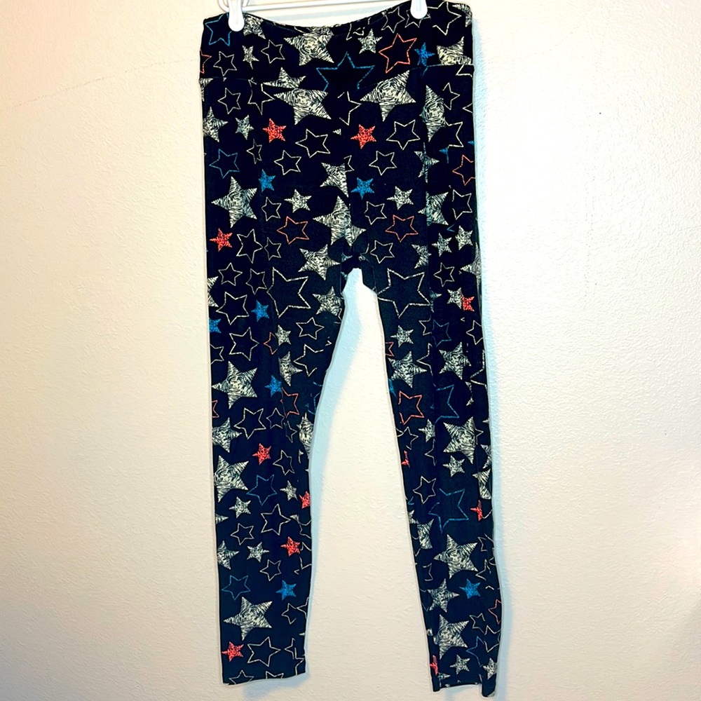 ⭐️ LuLaRoe TC Star Leggings ⭐️ Lightly Worn